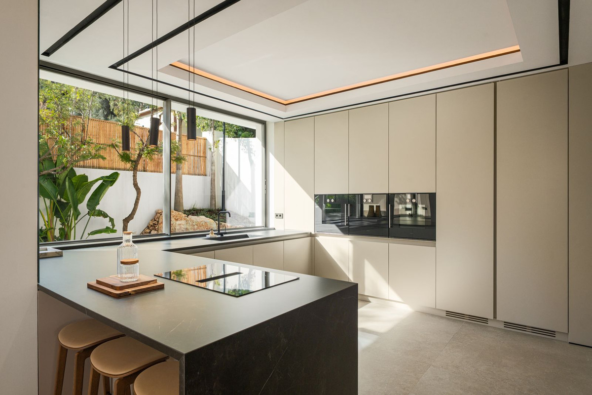 6 Bedroom Villa in Benahavís - Foto 8
