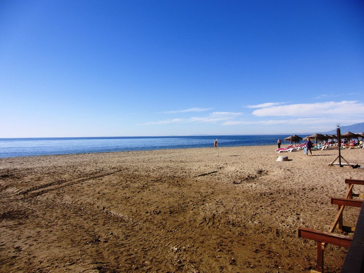 Gewerbefläche mit Pool in Málaga, Spanien – Foto 5