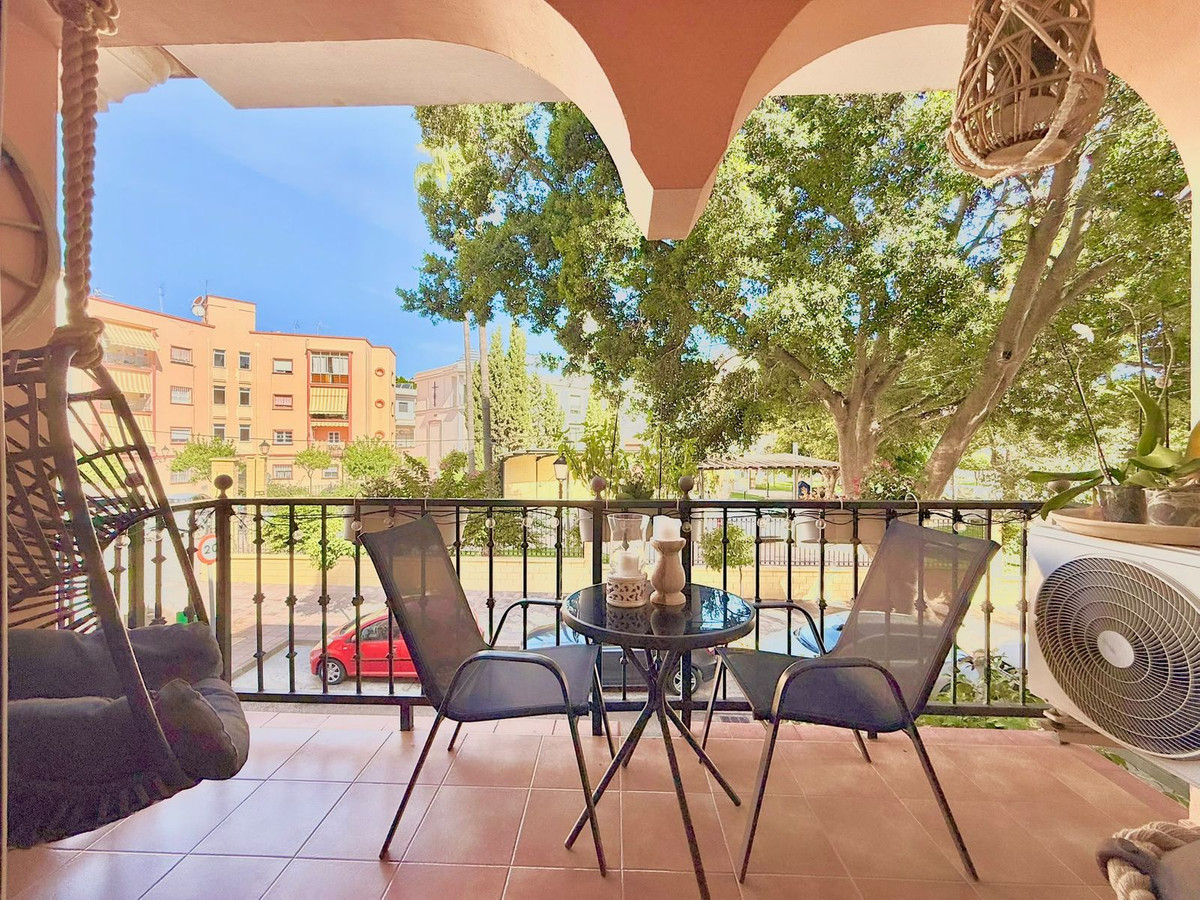 2 Bedroom Apartment in Fuengirola - Photo 15