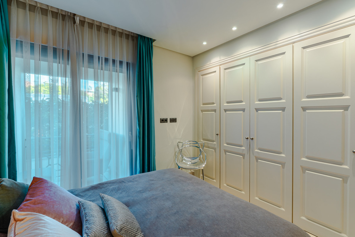 3 Bedroom Apartment in Estepona - Photo 18