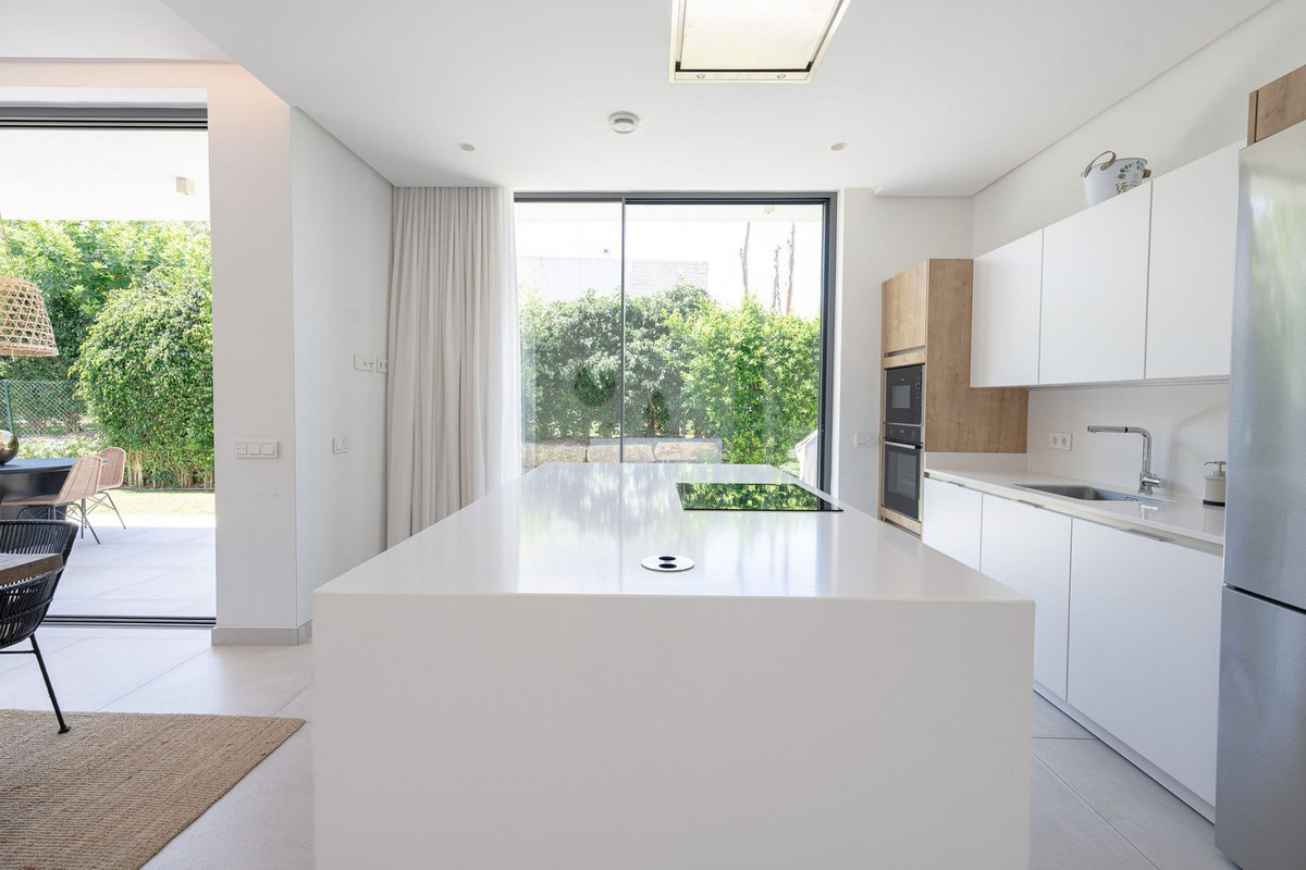 4 Bedroom Villa in Estepona - Foto 11