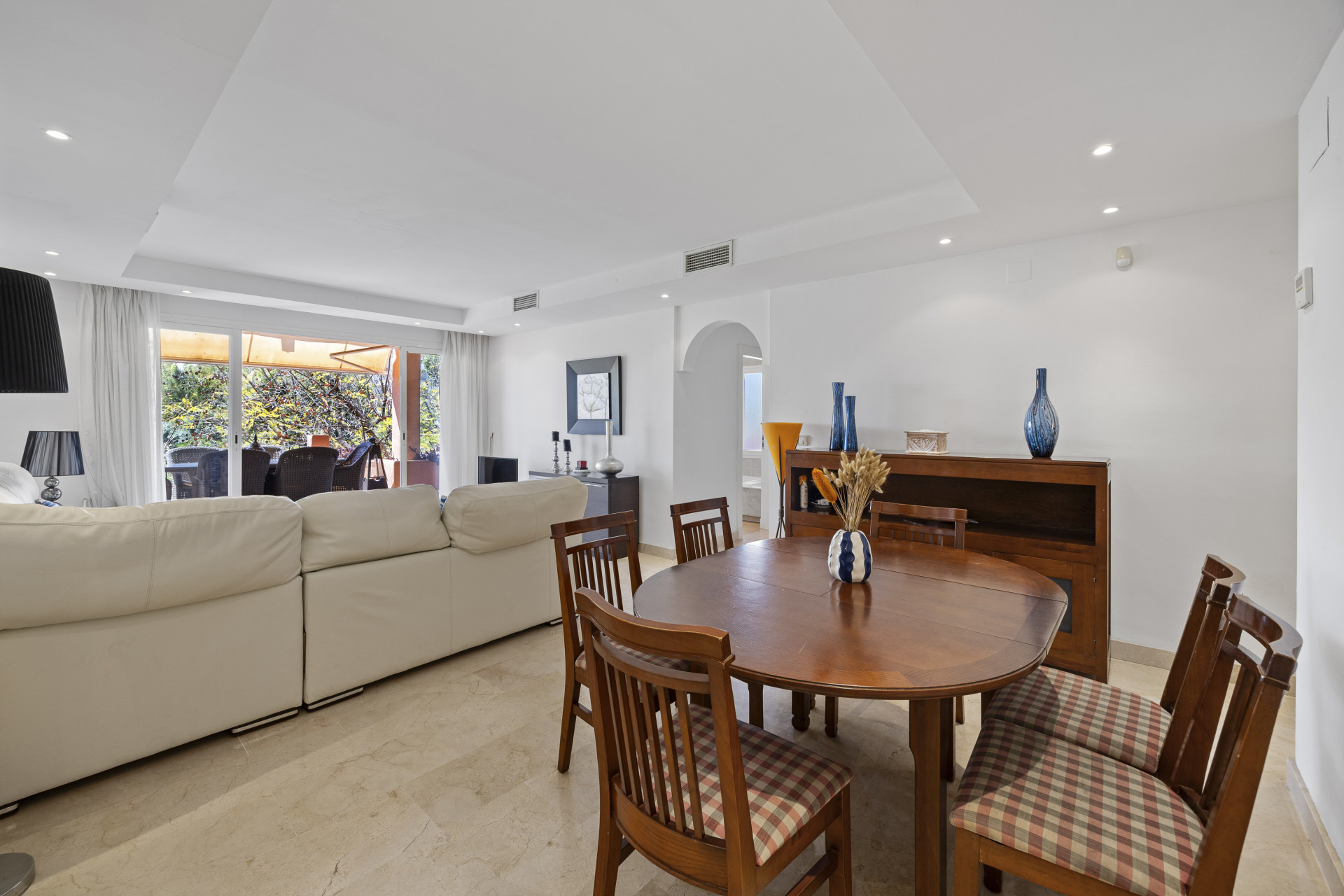 4 Bedroom Apartment in Marbella - Foto 9