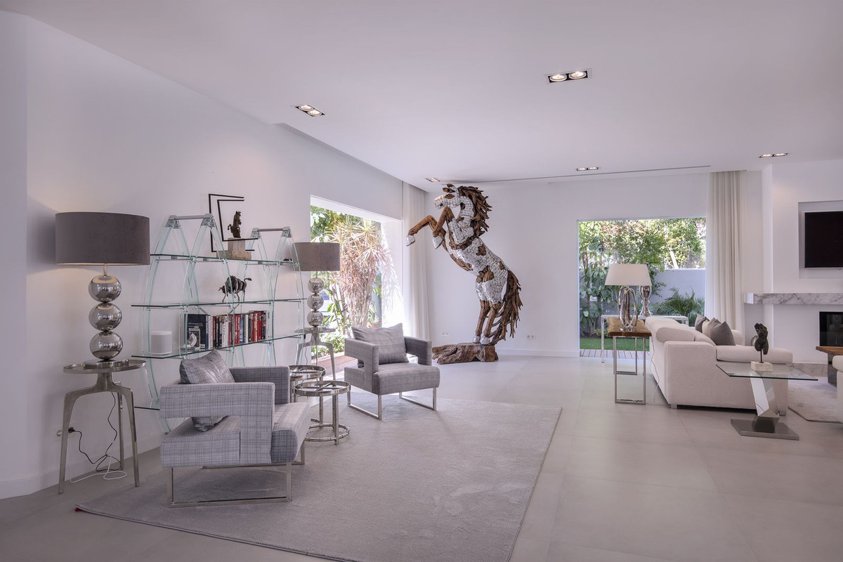 6 Bedroom Villa in San Pedro de Alcántara - Foto 18