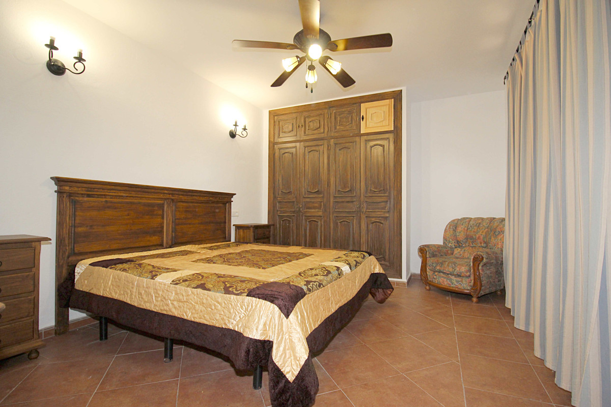 6 Bedroom Country house in Monda - Foto 30
