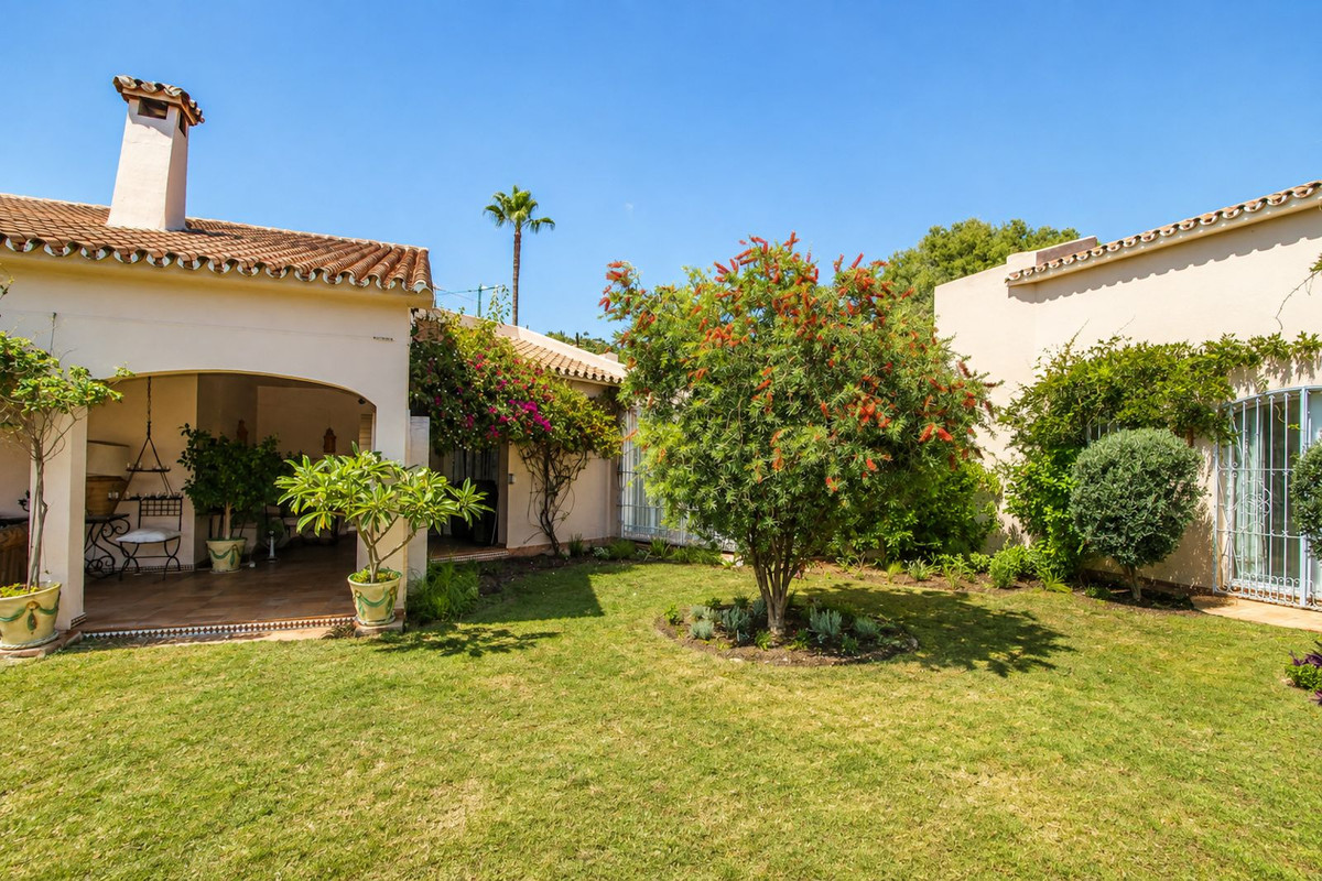 4 Bedroom Villa in Benahavís - Foto 6