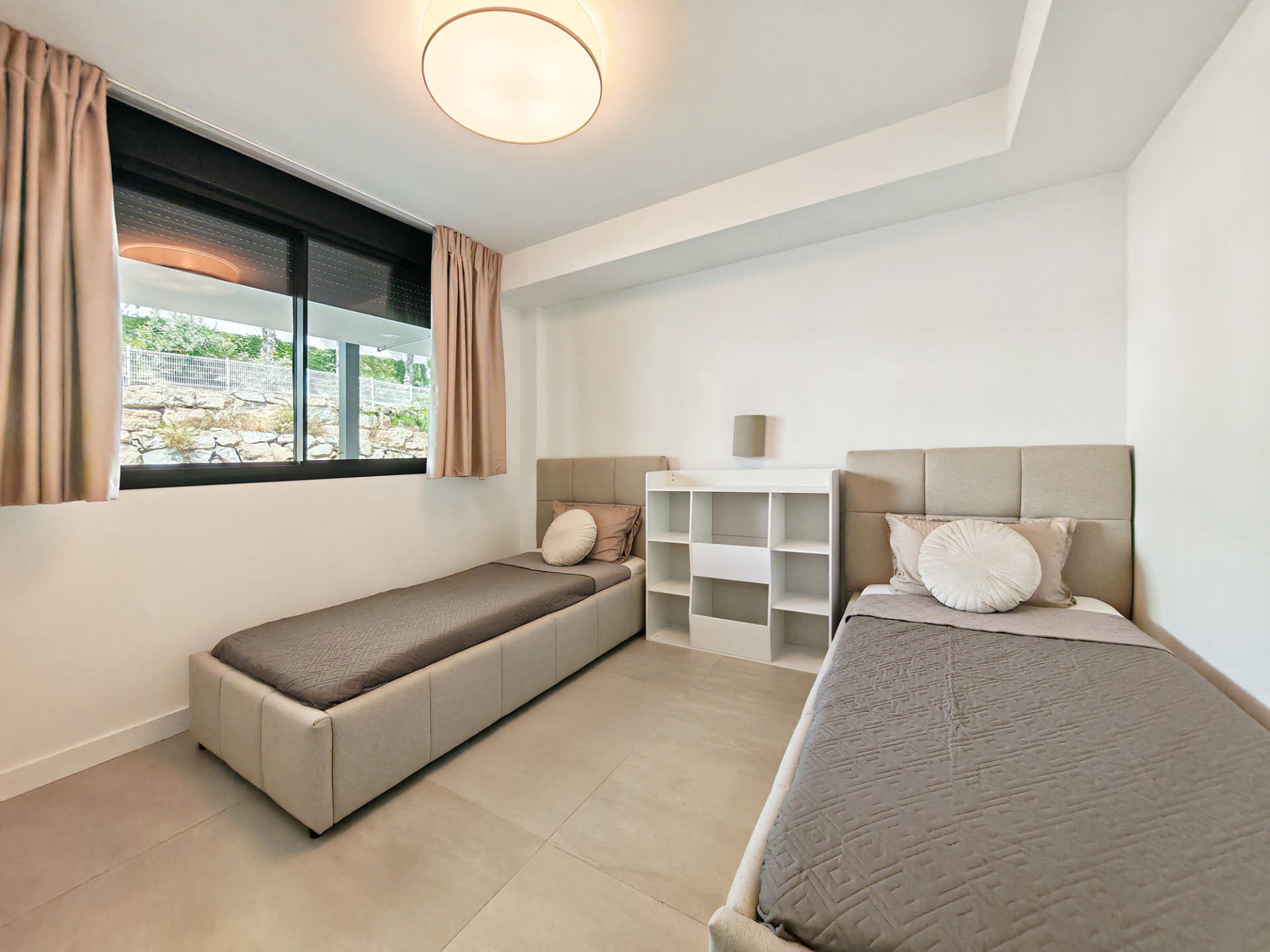 2 Bedroom Apartment in Benalmádena - Photo 11