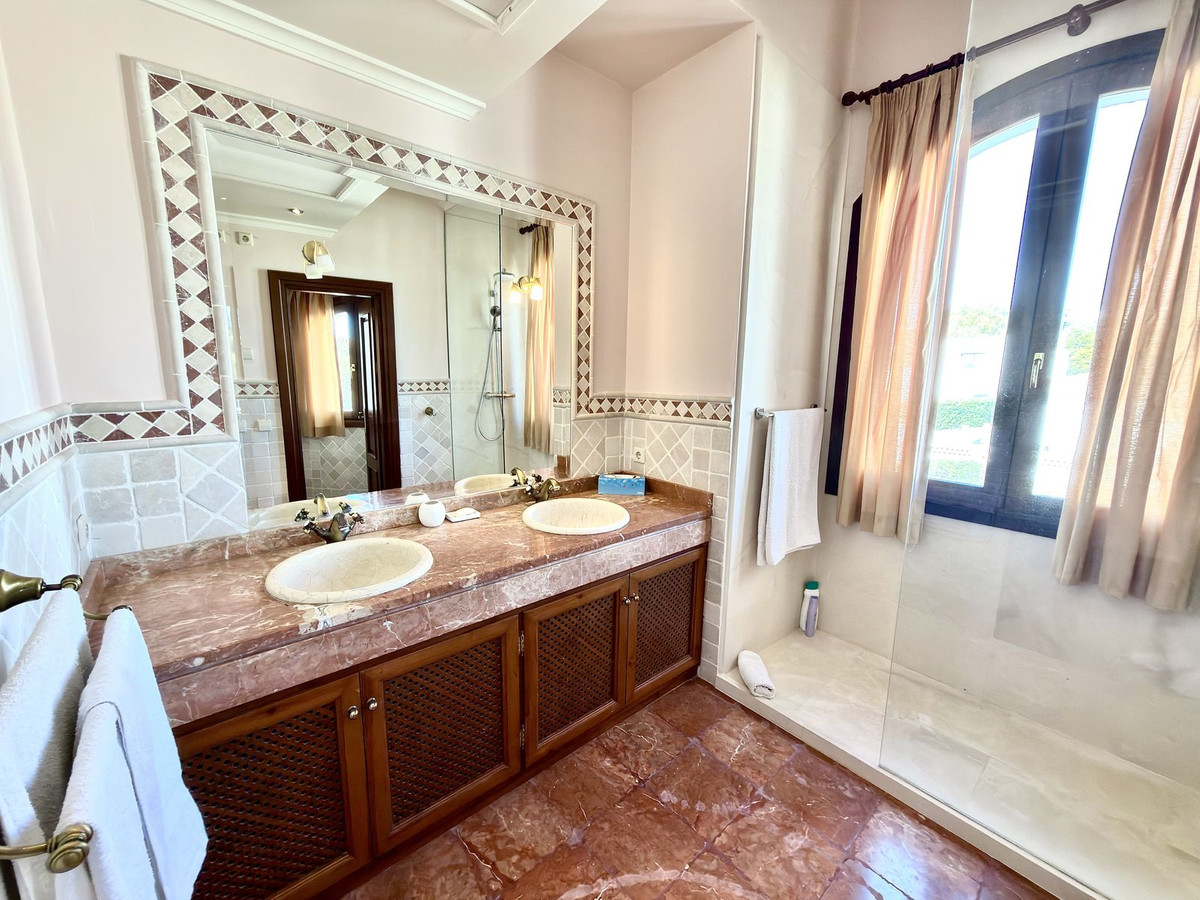 5 Bedroom Villa in Marbella - Foto 92