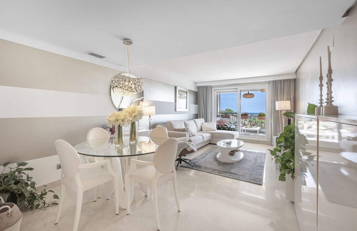 2 Bedroom Penthouse in Benahavís - Фото 7