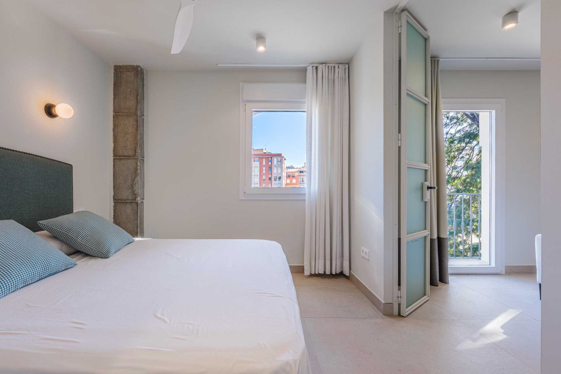 2 Bedroom Apartment in Málaga - Photo 15