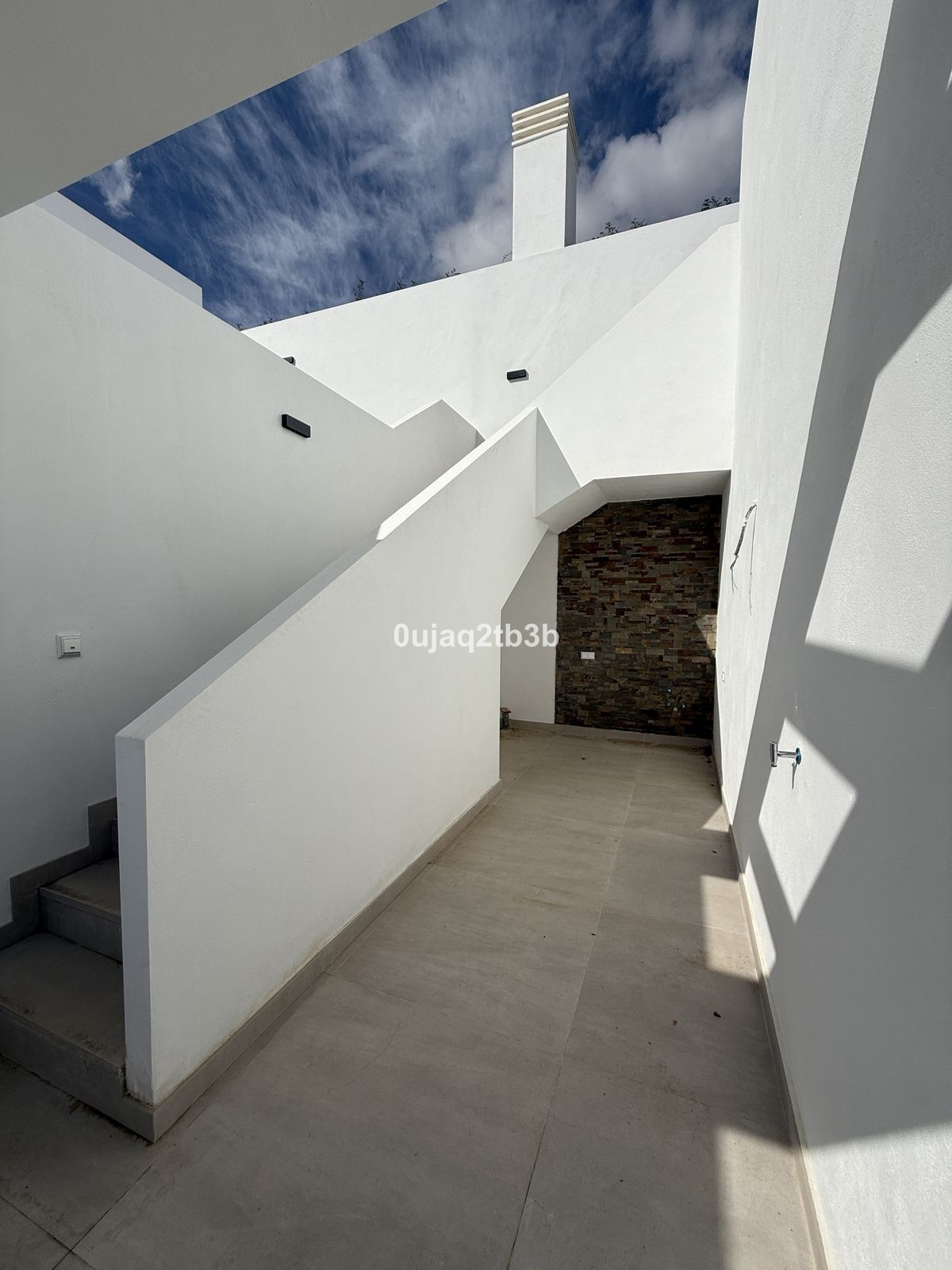 2 Bedroom Penthouse in Estepona - Photo 8