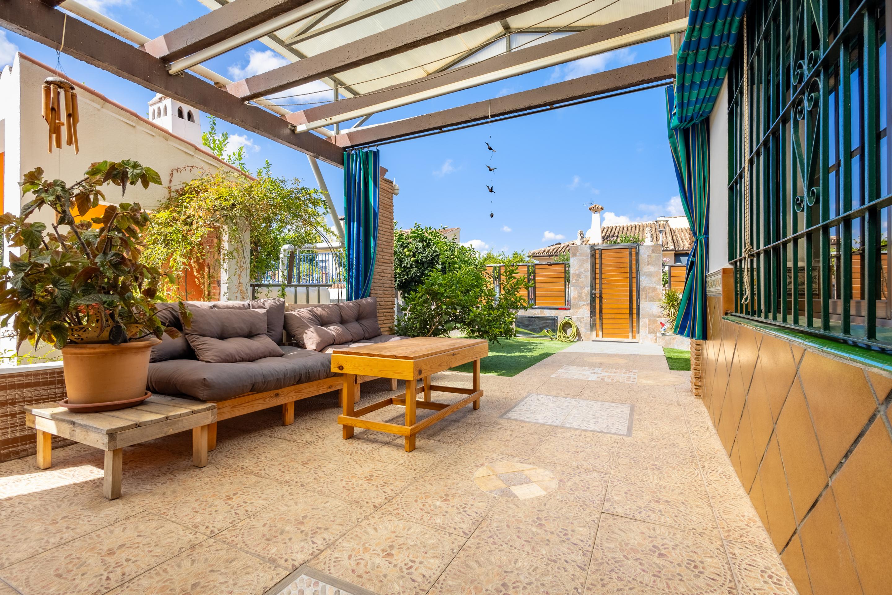 3 Bedroom Villa in Alhaurín de la Torre - Photo 8