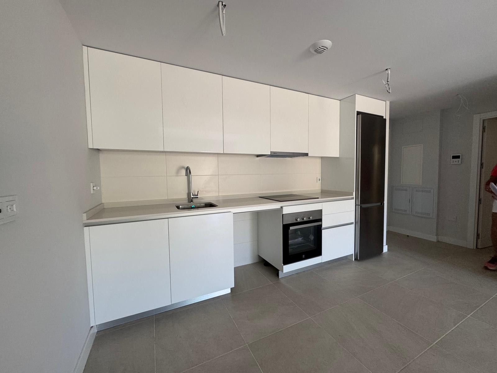 2 Bedroom Apartment in Estepona - Photo 7