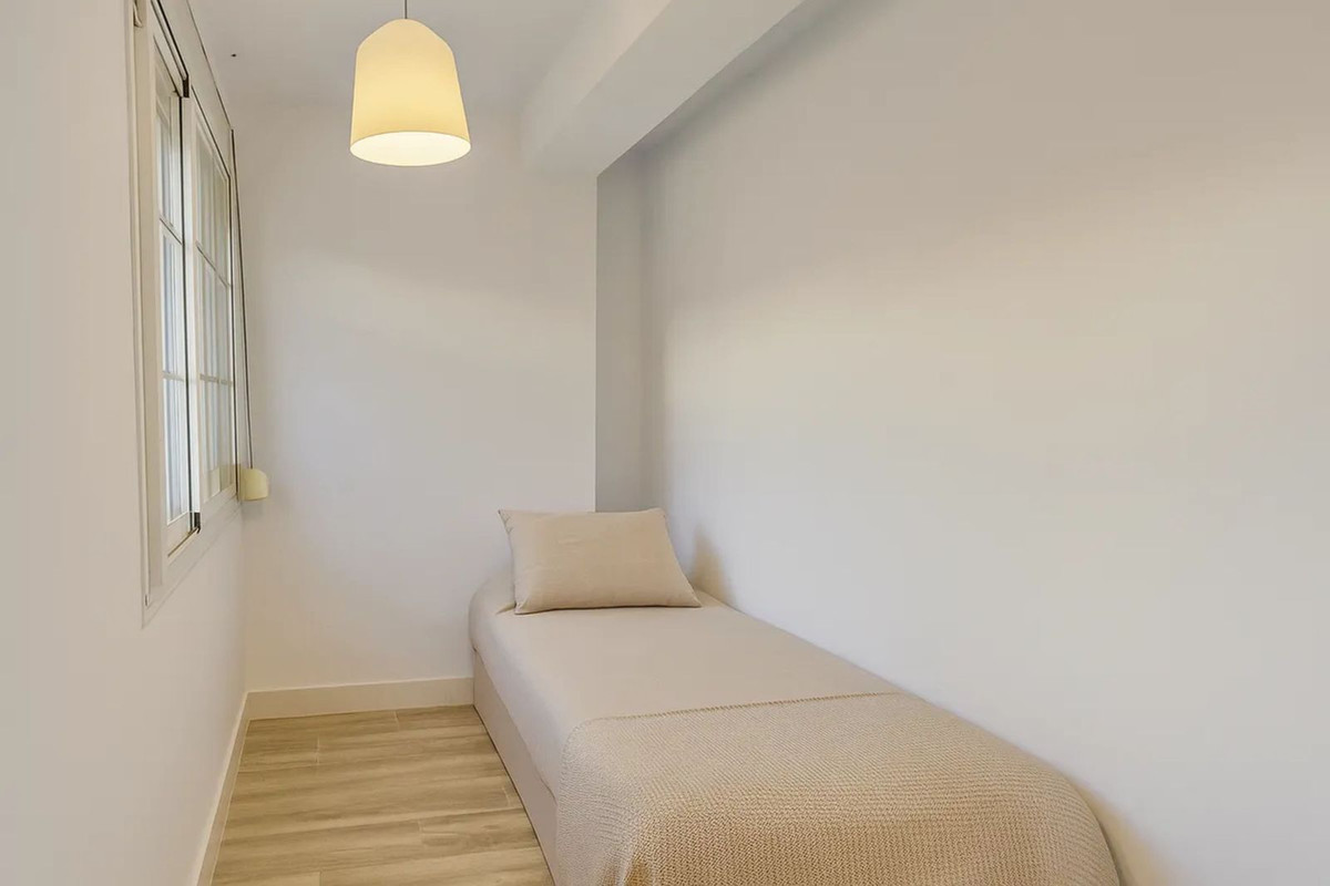 3 Bedroom Apartment in Benalmádena - Photo 14