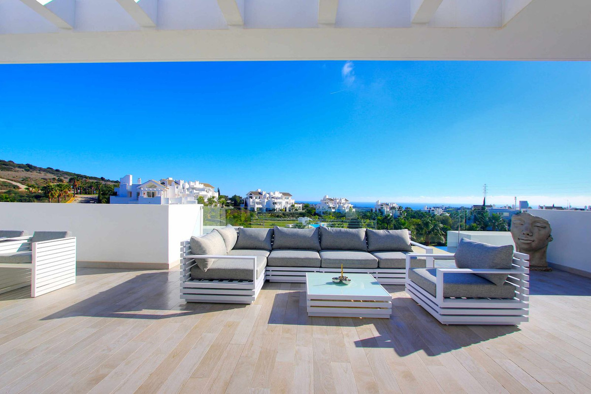 3 Bedroom Penthouse in Casares - Photo 18