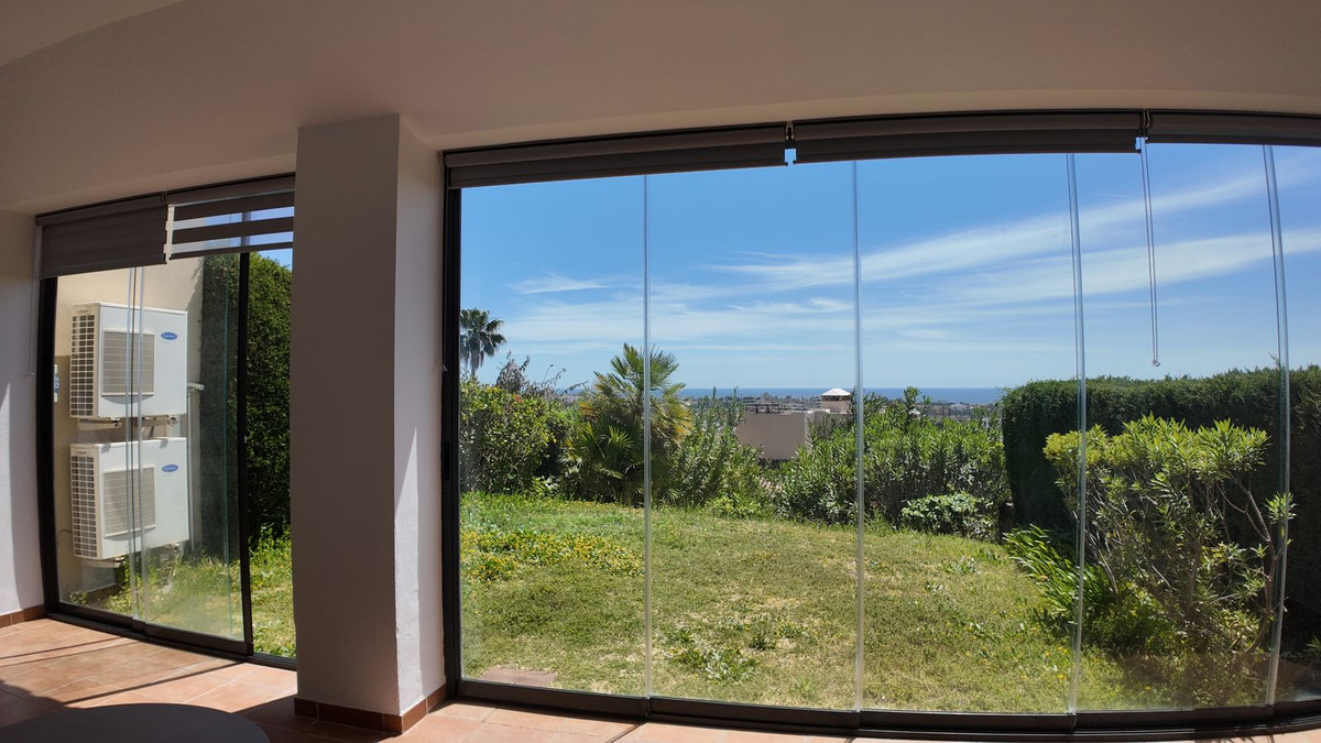 4 Bedroom Townhouse in Benahavís - Photo 64