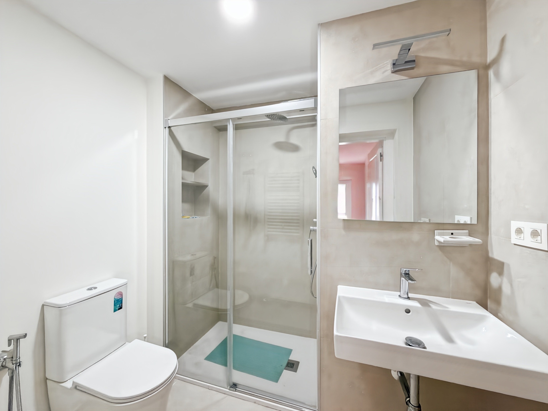 5 Bedroom Villa in Málaga - Photo 34