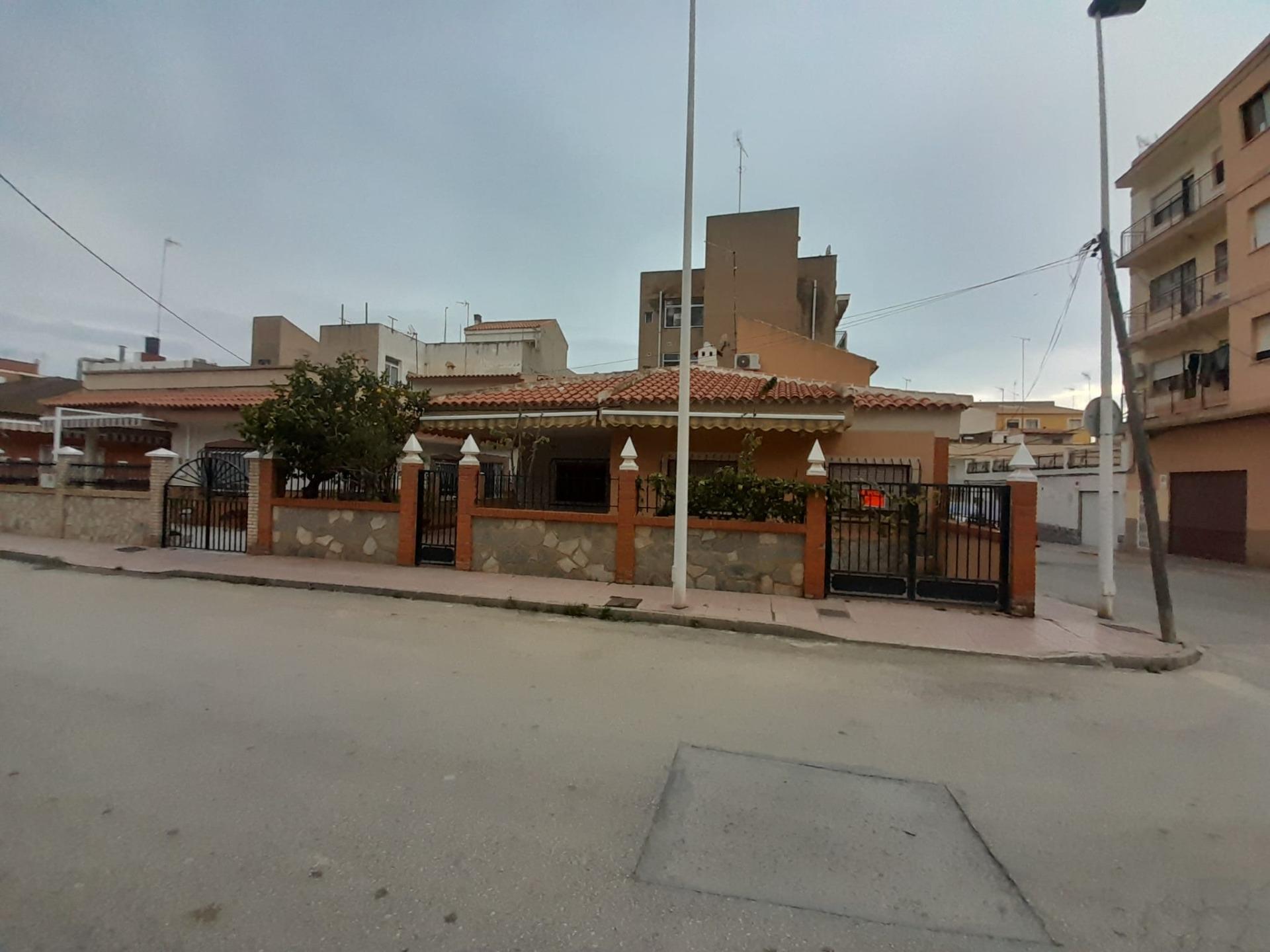 Chalet de 5 dormitorios en Murcia – Foto 1
