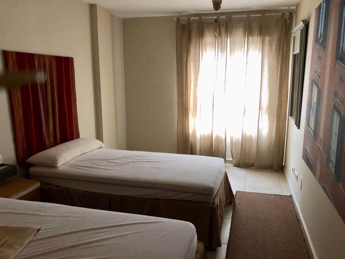 2 Bedroom Apartment in Marbella - Photo 3