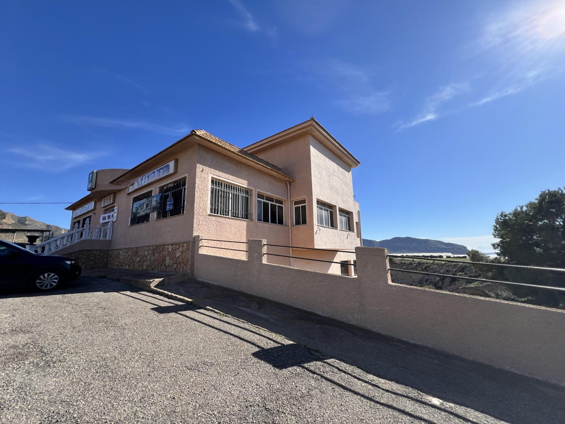 Chalet de 4 dormitorios en Murcia – Foto 1