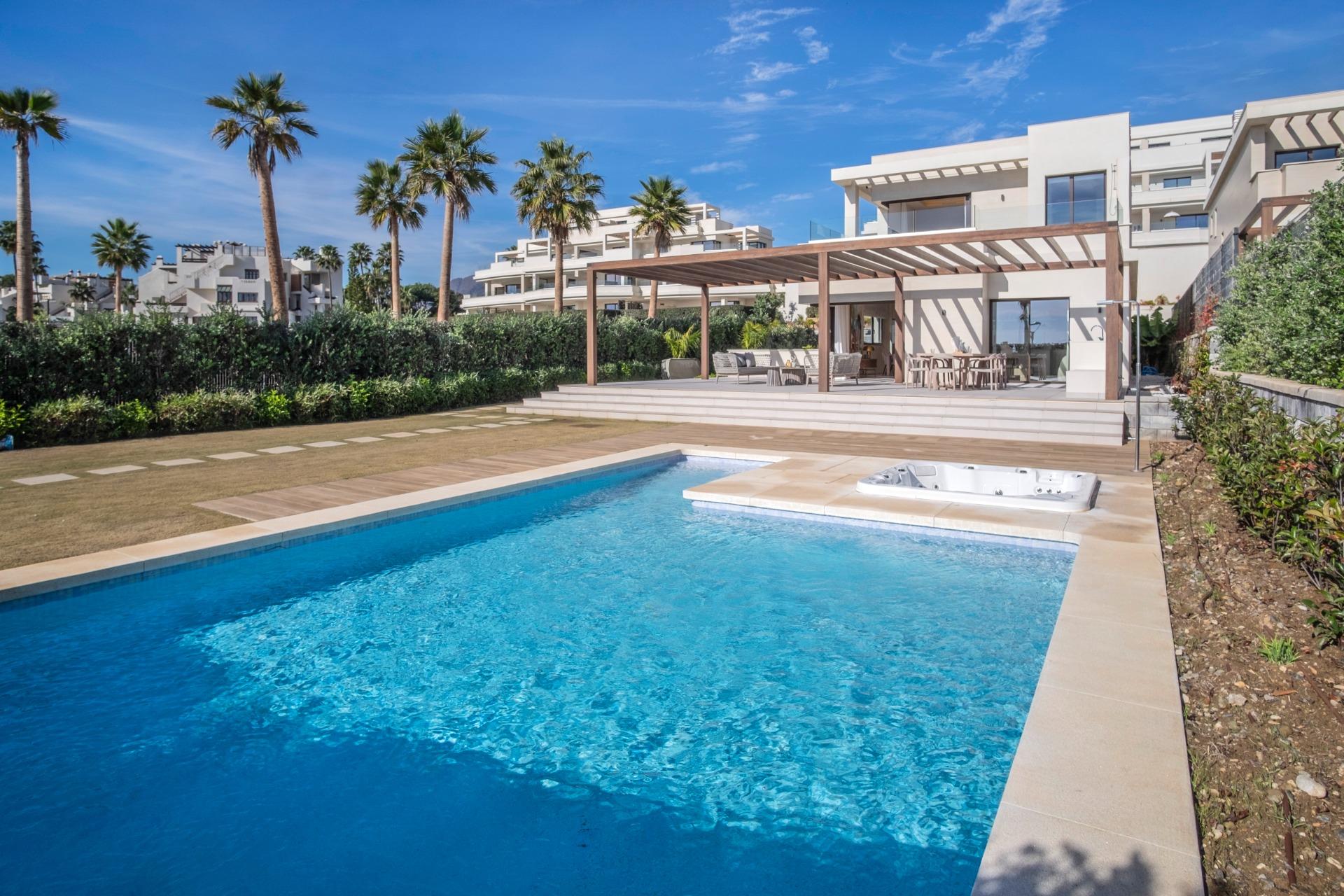 4 Bedroom Villa in Estepona - Photo 18