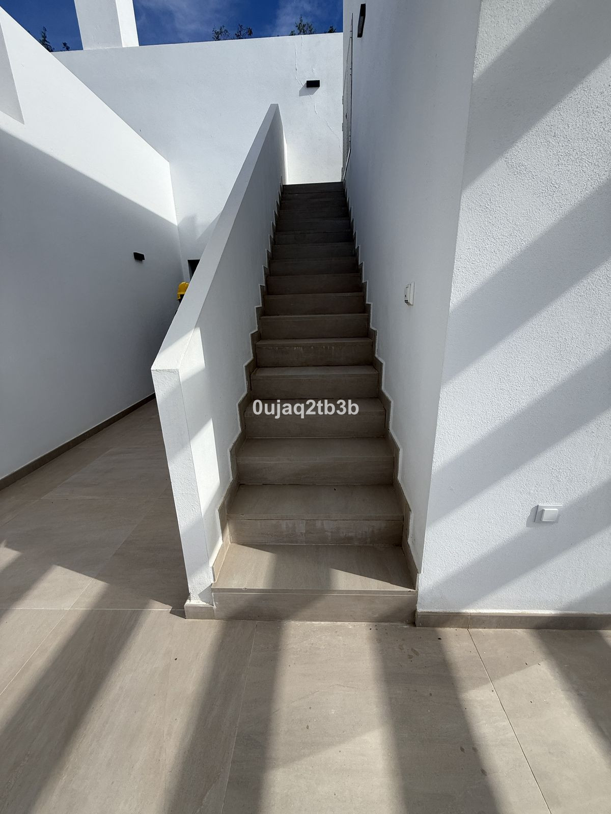 3 Bedroom Penthouse in Estepona - Photo 22