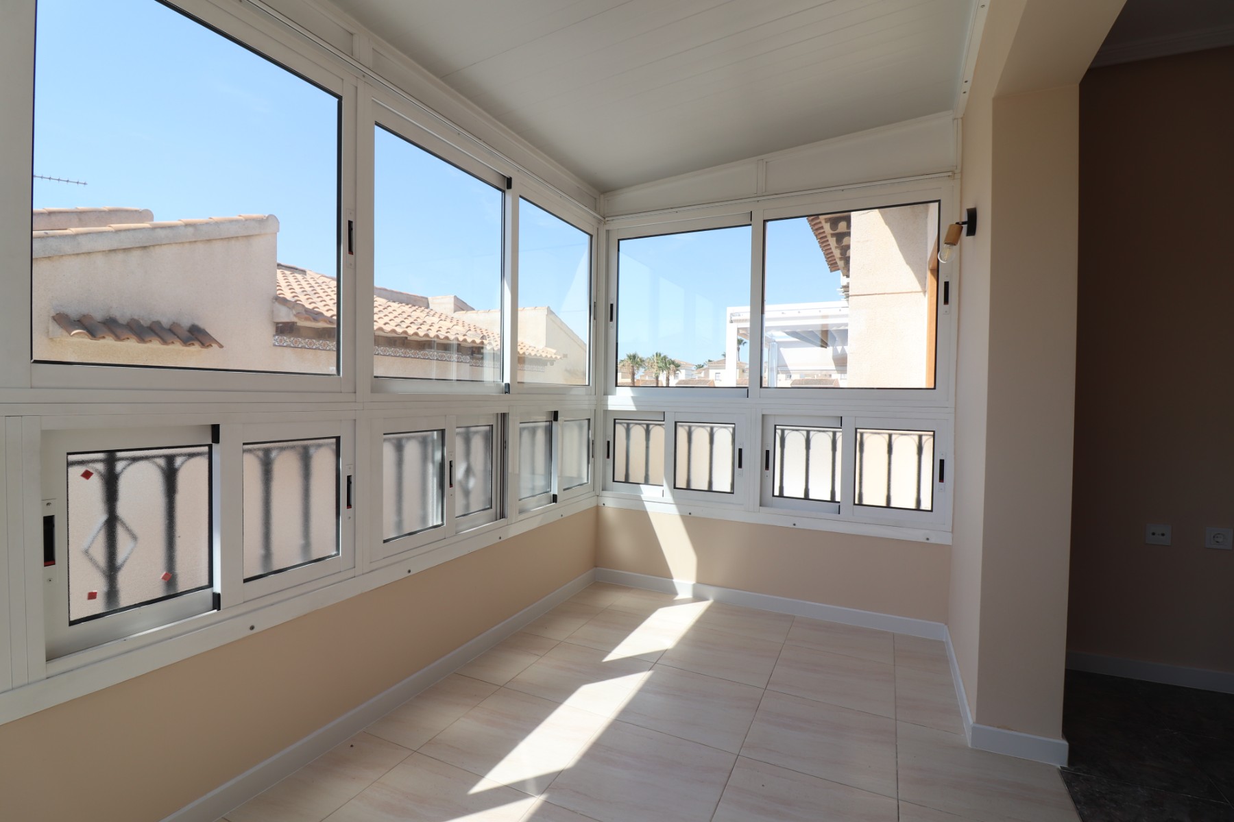 Apartamento com 2 quartos com piscina em Alicante, Espanha – Foto 8