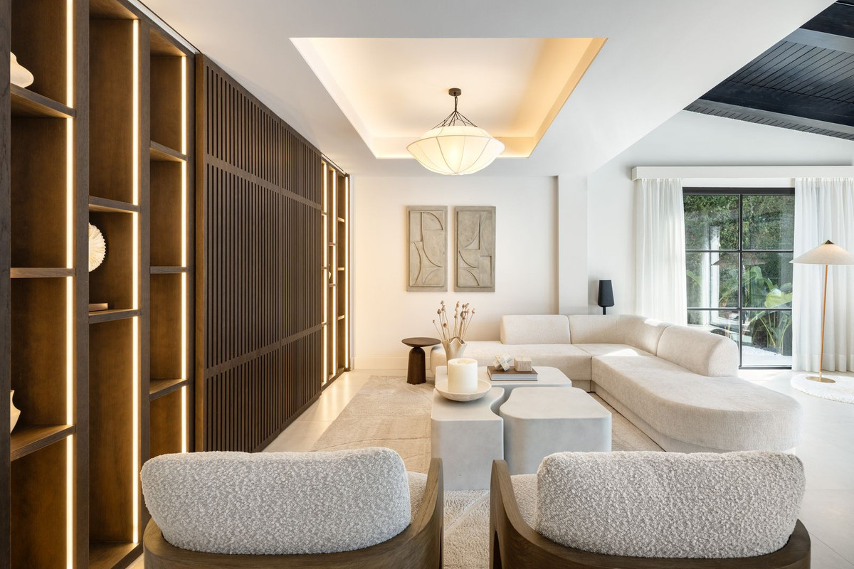 5 Bedroom Villa in Marbella - Фото 14