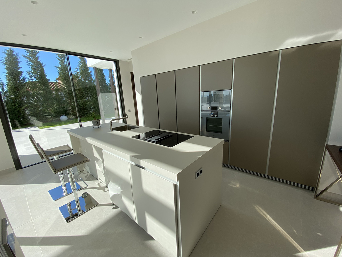 6 Bedroom Villa in Benahavís - Foto 16