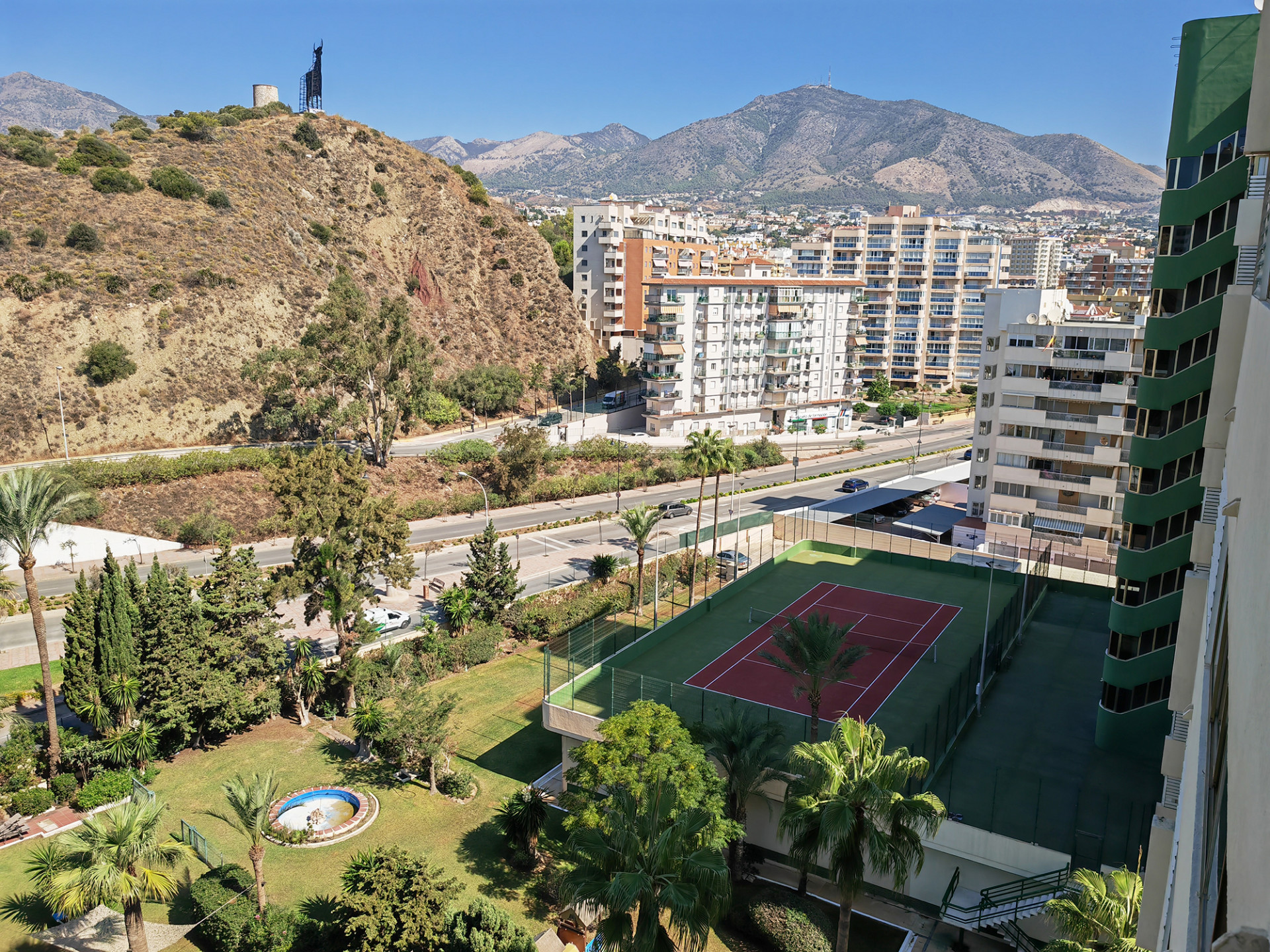 5 Bedroom Apartment in Fuengirola - Photo 28