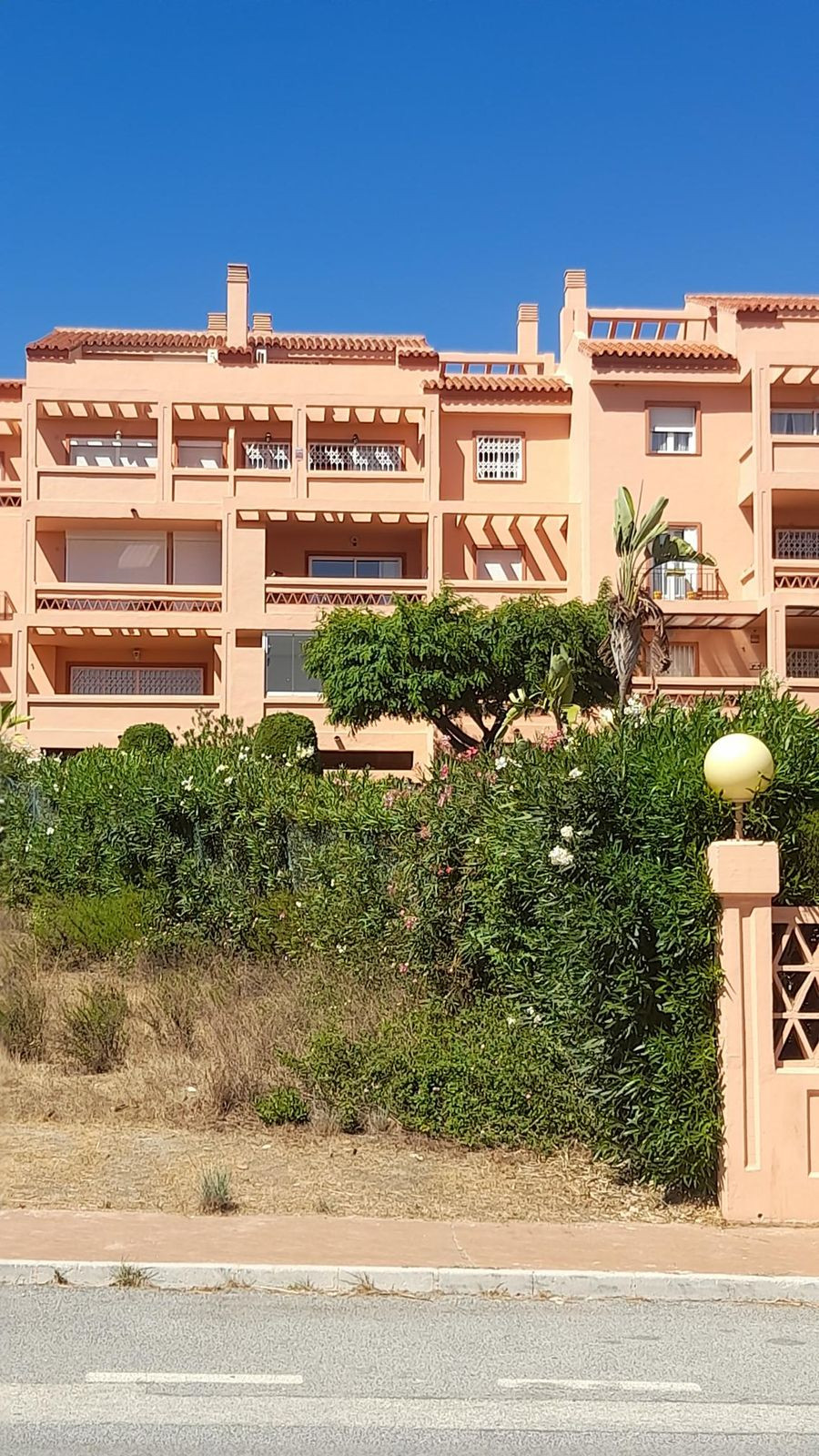 2 Bedroom Penthouse in Mijas - Photo 24