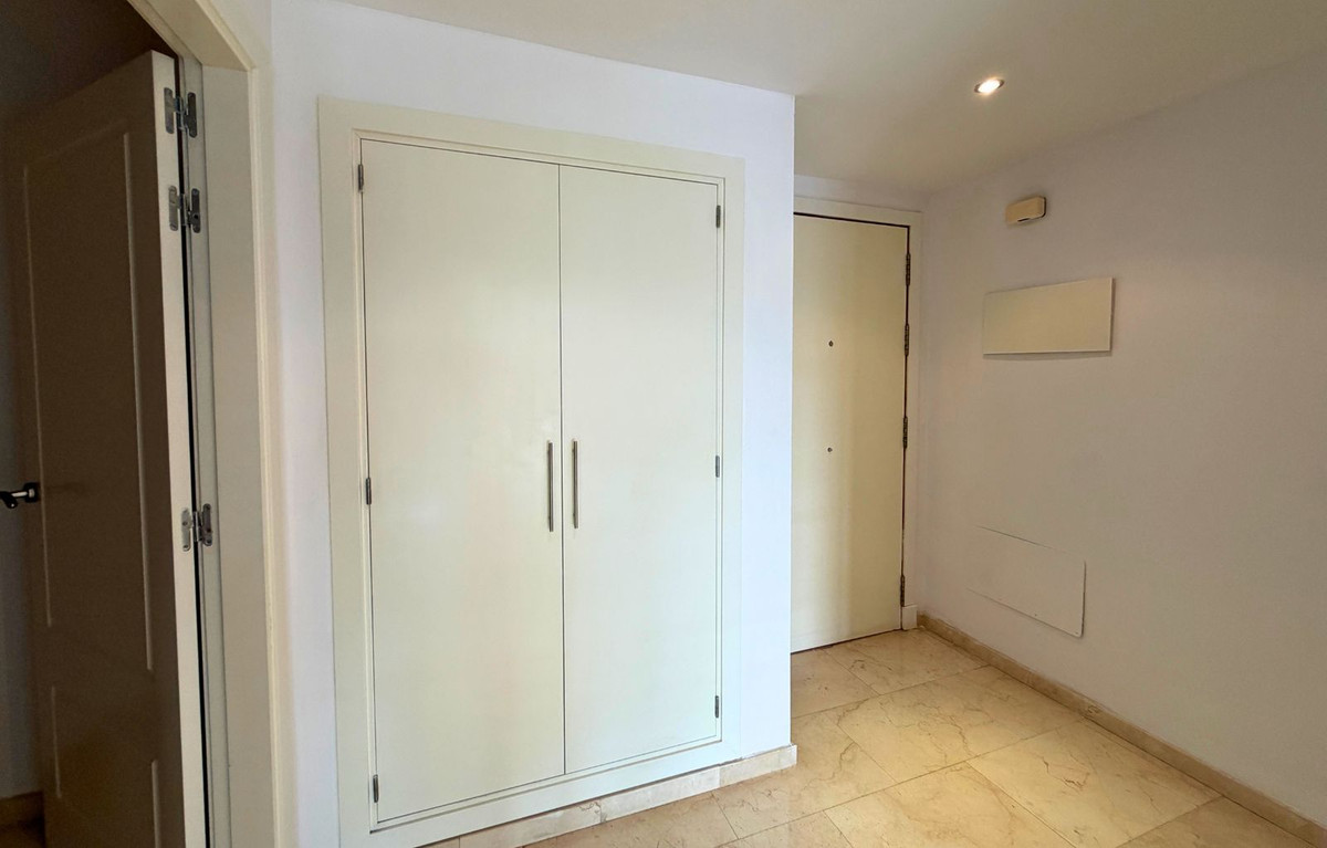 1 Bedroom Apartment in Casares - Photo 13