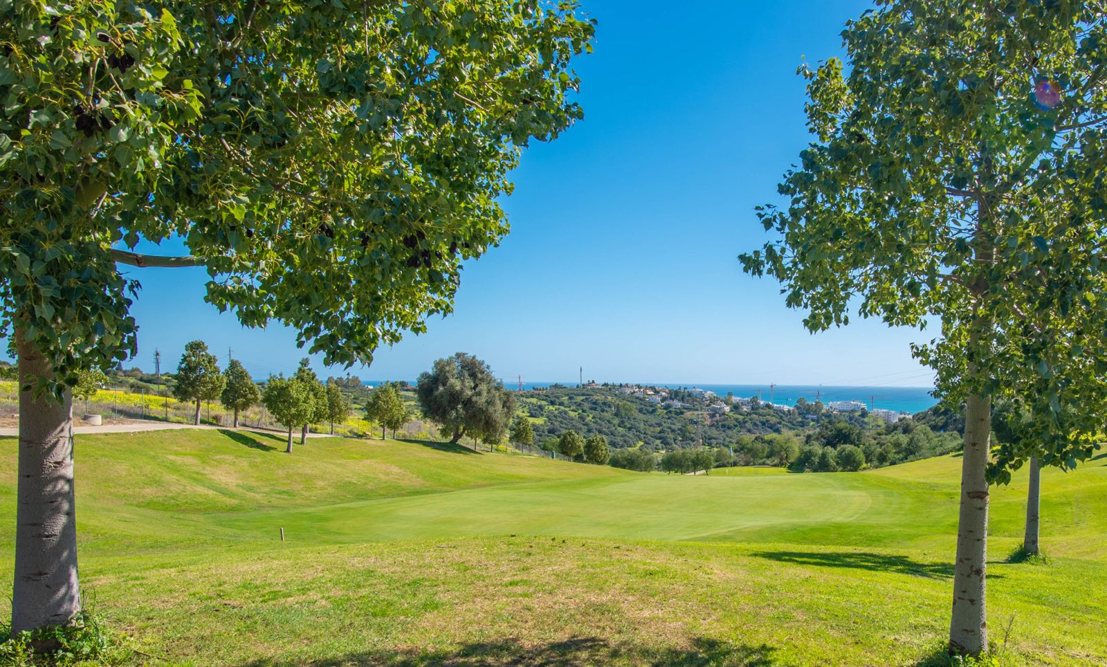 4 Bedroom Villa in Estepona - Photo 12