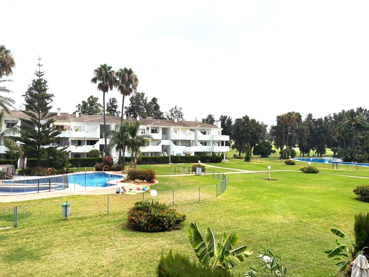 2 Bedroom Apartment in Mijas - Photo 24