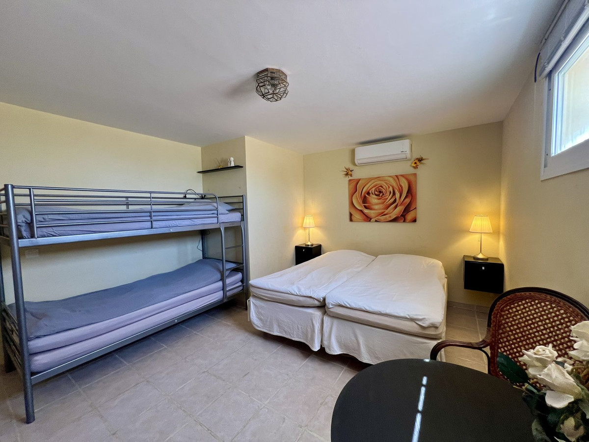6 Bedroom Country house in Estepona - Foto 19