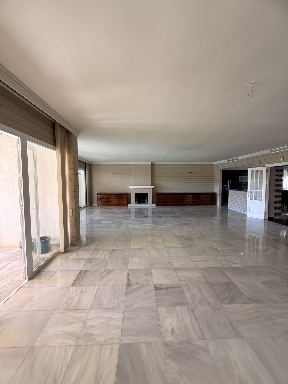 3 Bedroom Apartment in Estepona - Foto 5