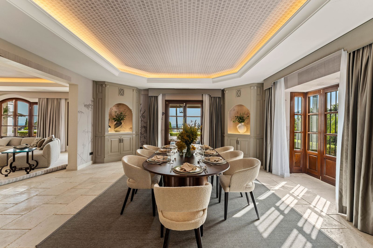 5 Bedroom Villa in Benahavís - Foto 14