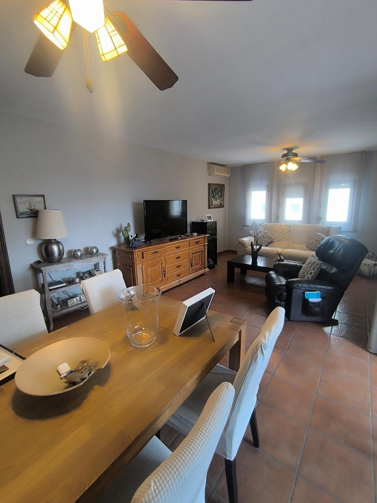 3 Bedroom Apartment in Fuengirola - Photo 28