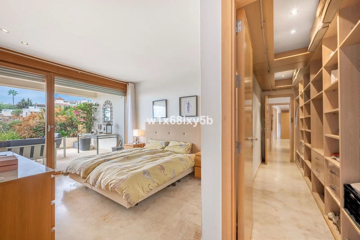 3 Bedroom Apartment in Marbella - Фото 18