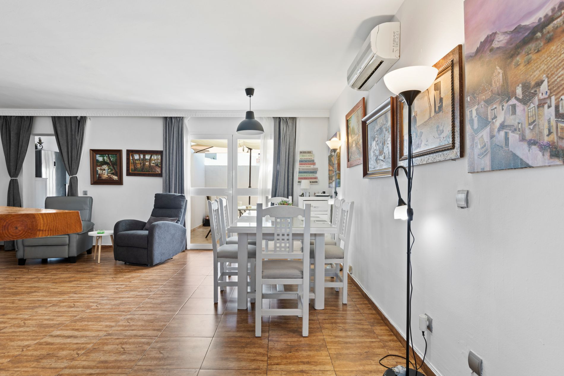4 Bedroom Villa in Fuengirola - Photo 6