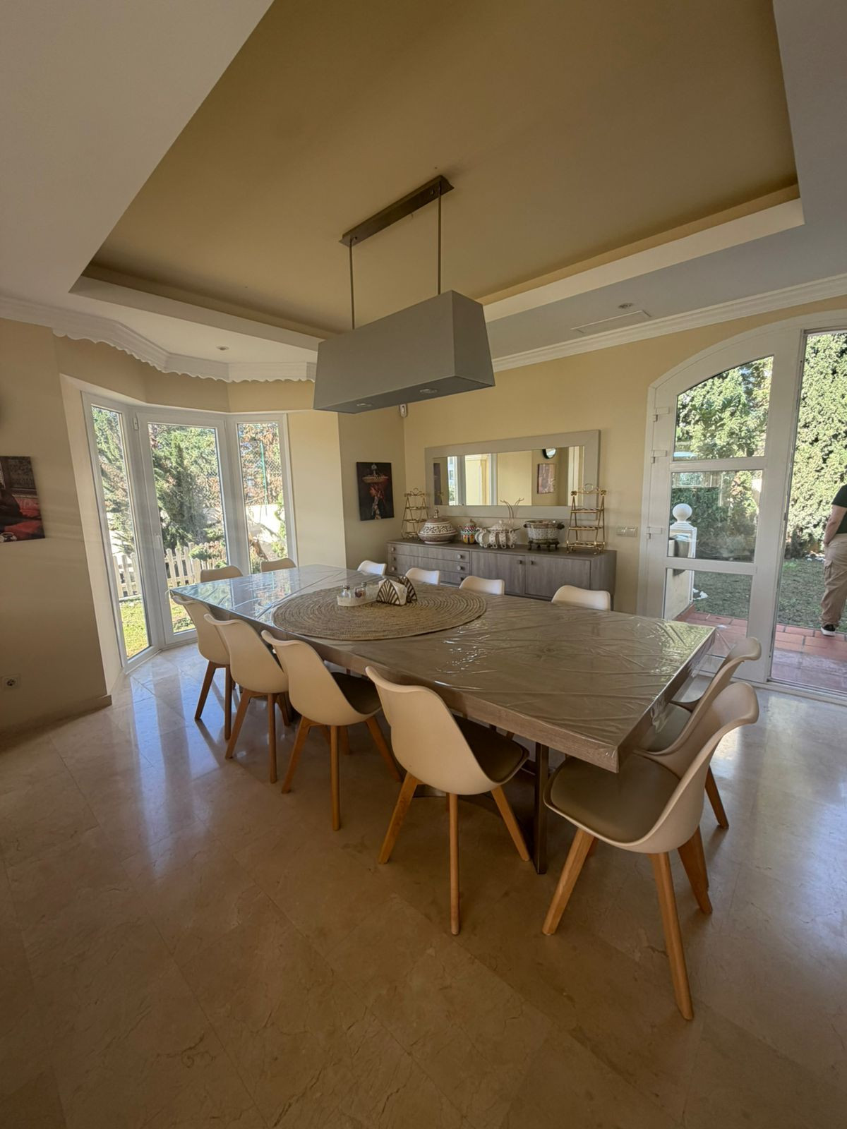 5 Bedroom Villa in Estepona - Photo 6