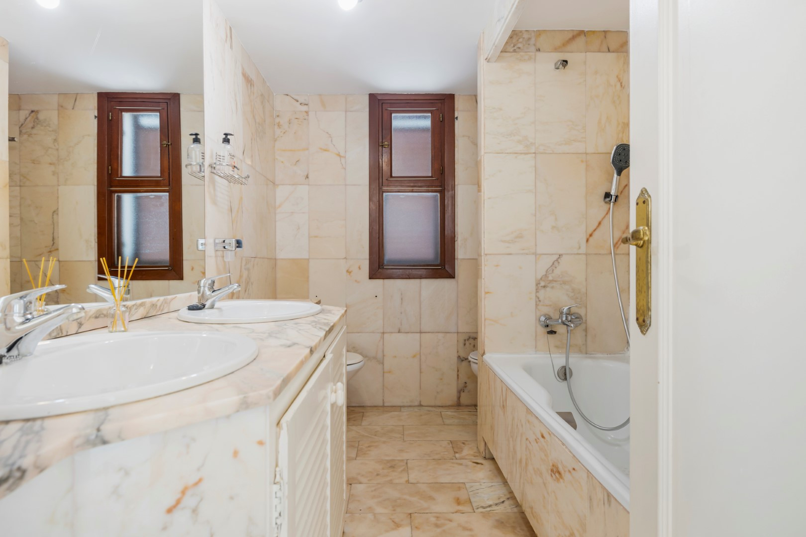 2 Bedroom Townhouse in Estepona - Photo 13