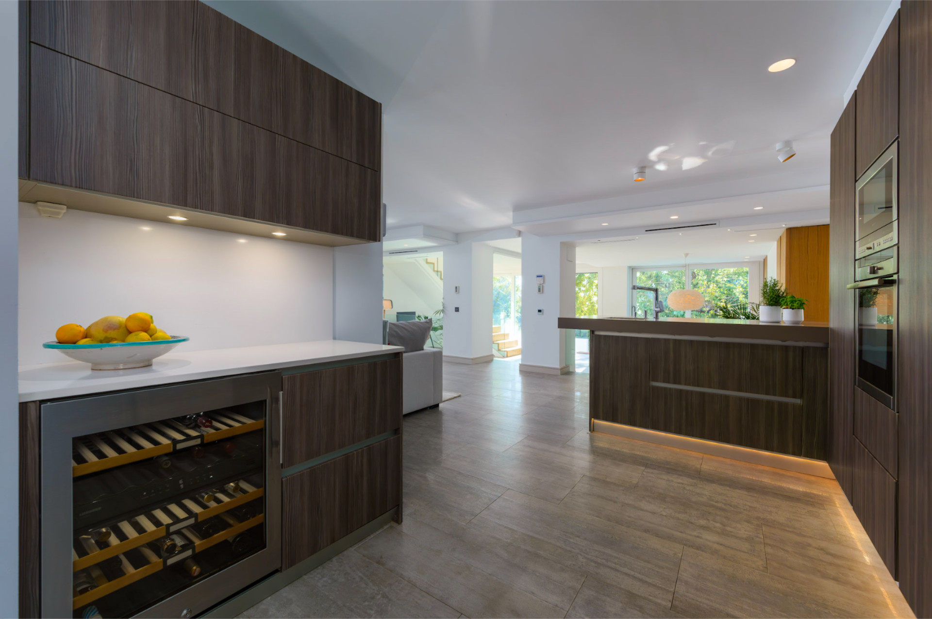 5 Bedroom Villa in Marbella - Photo 10