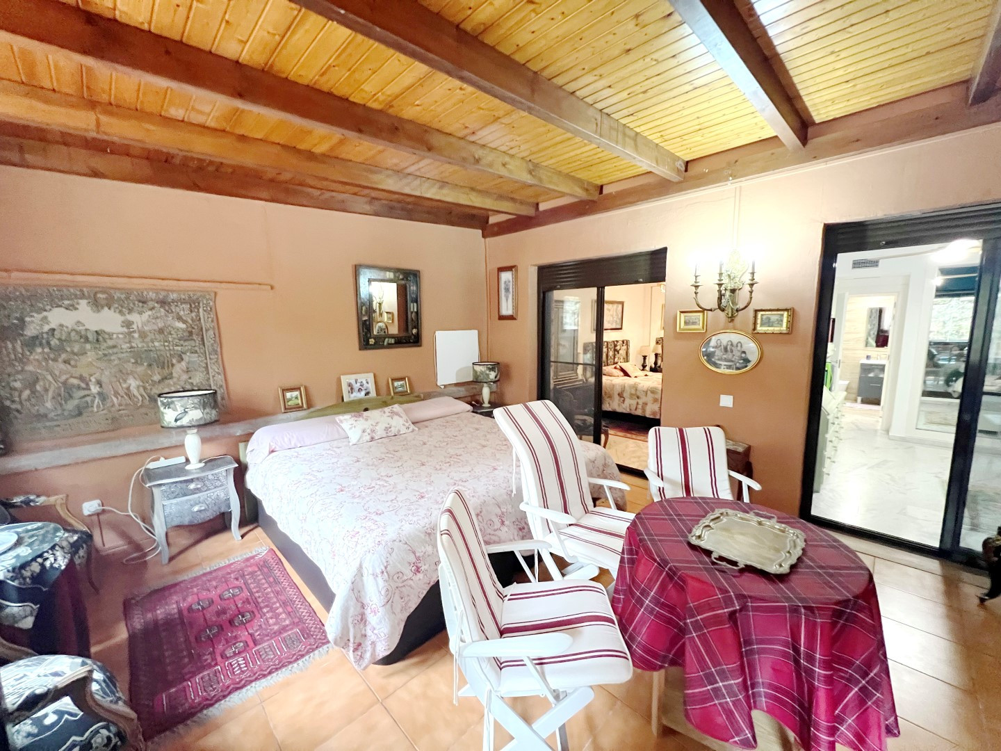 3 Bedroom Apartment in Marbella - Photo 21