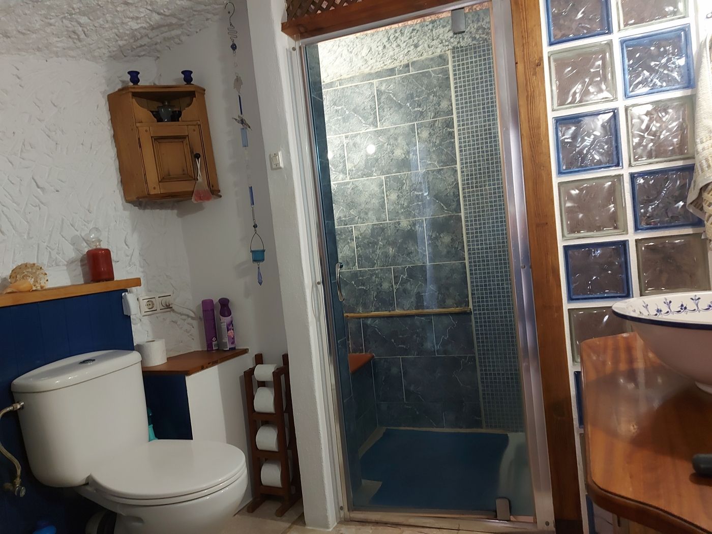 Chalet de 4 dormitorios en Granada – Foto 6