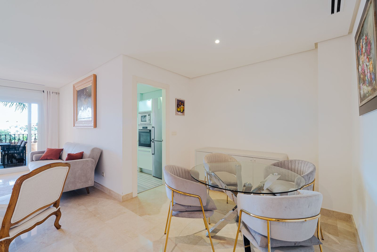 2 Bedroom Apartment in Marbella - Foto 9