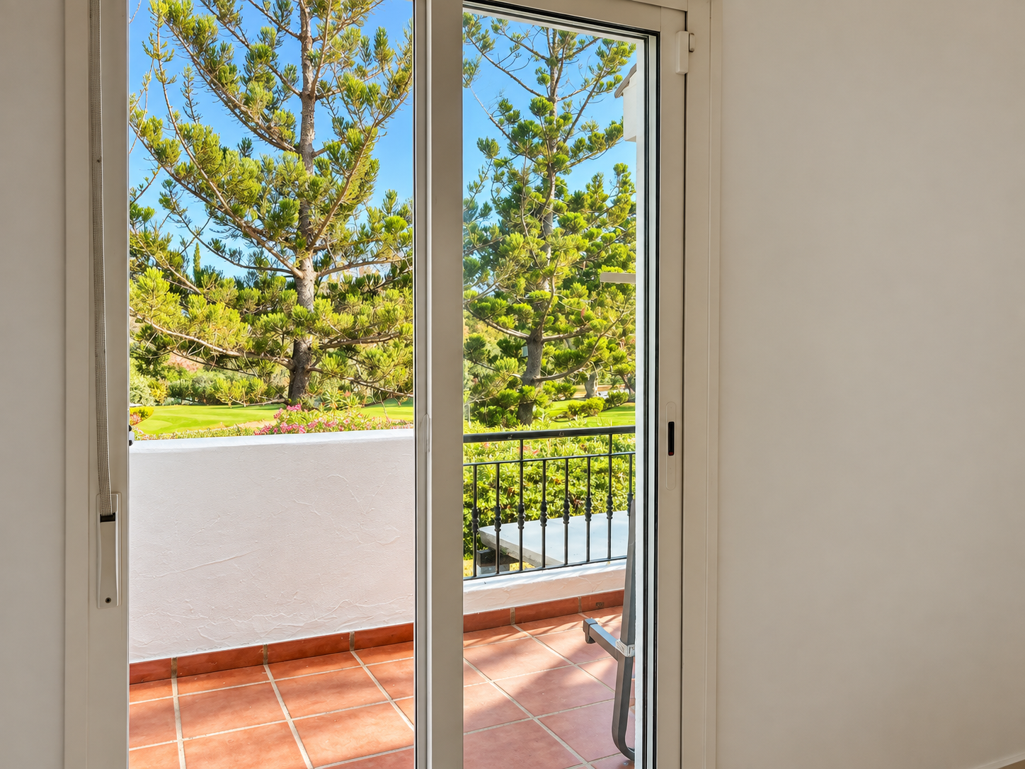 3 Bedroom Townhouse in Marbella - Photo 15