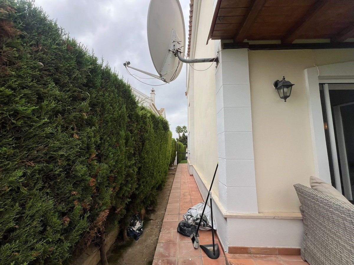 3 Bedroom Villa in La Alcaidesa - Photo 6