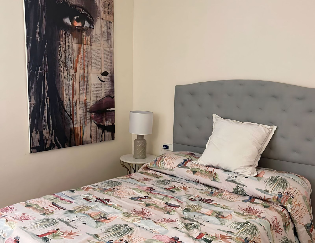 2 Bedroom Apartment in Marbella - Photo 12