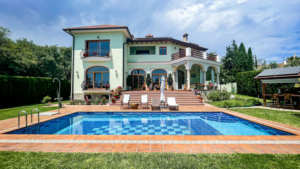 6 Bedroom Villa in Marbella