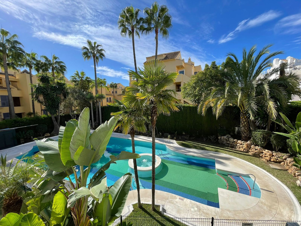 5 Bedroom Apartment in Marbella
